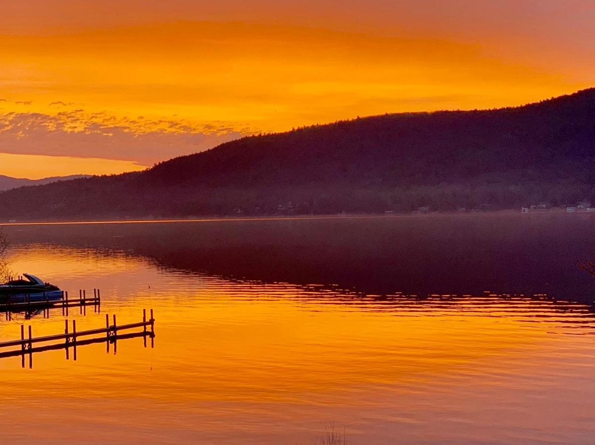 The Sundowner On Lake George Exteriér fotografie